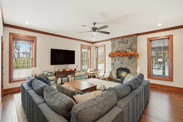 $1,975,000 | 804 Shannon Drive, Crown Point, IN 46307