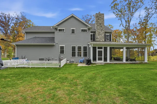 $1,975,000 | 804 Shannon Drive, Crown Point, IN 46307