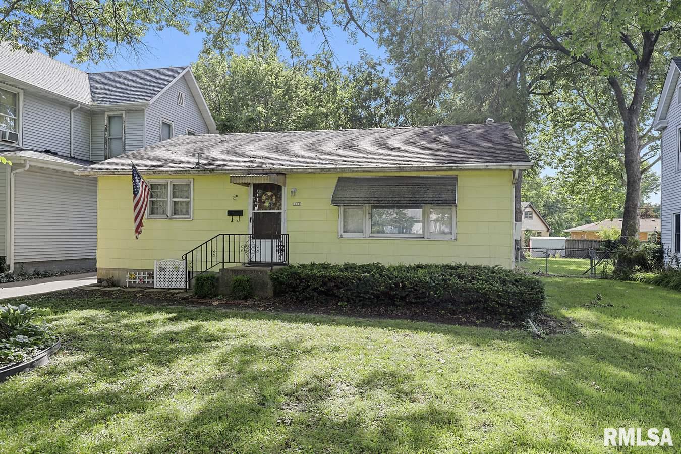 1117 North MacArthur Boulevard Springfield, IL 62702 - Photo 1 of 20