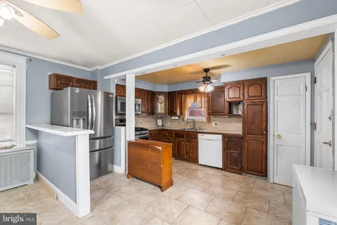 $299,000 | 3 Beverly Avenue, Lansdowne, PA 19050