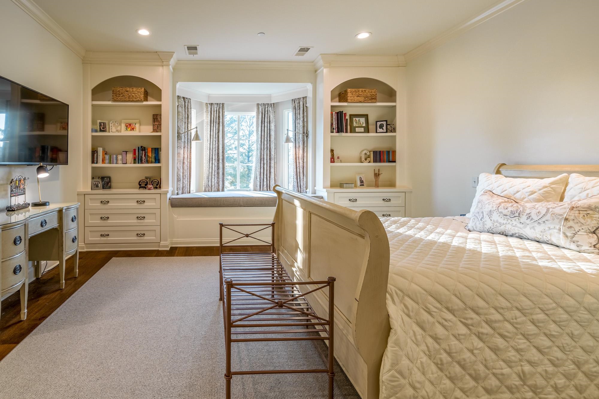 248 Dubray Manor Drive Collierville, TN 38017 - Photo 23 of 25 a view of livingroom with furniture