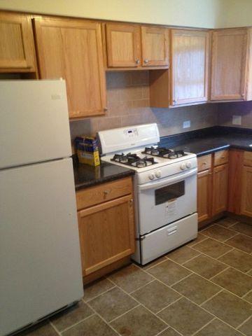 17942 Ridgewood Avenue Lansing, IL 60438 - Photo 3 of 12
