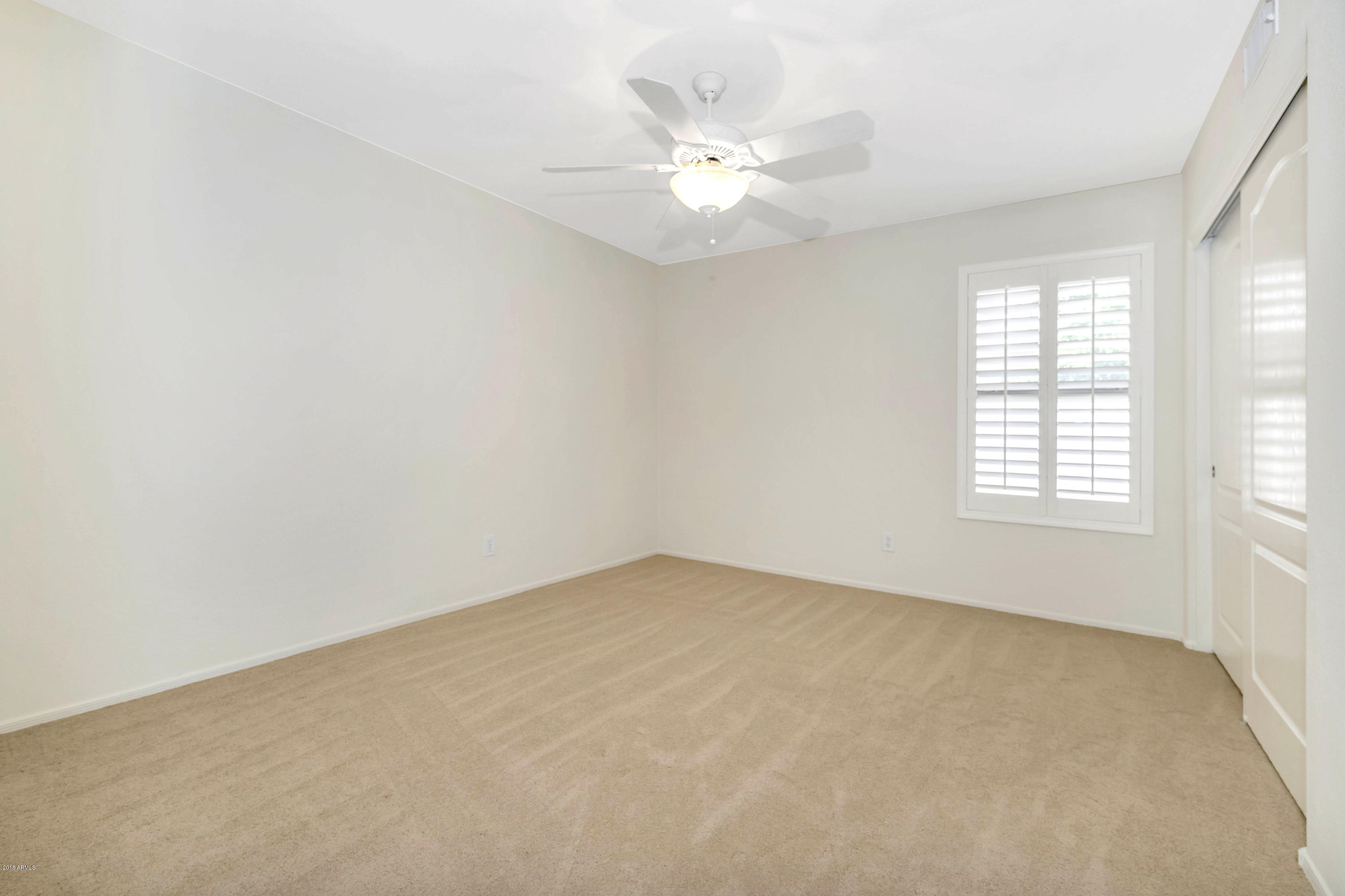 2082 East Smoke Tree Road Gilbert, AZ 85296 - Photo 20 of 34 Third Roomy Guestroom