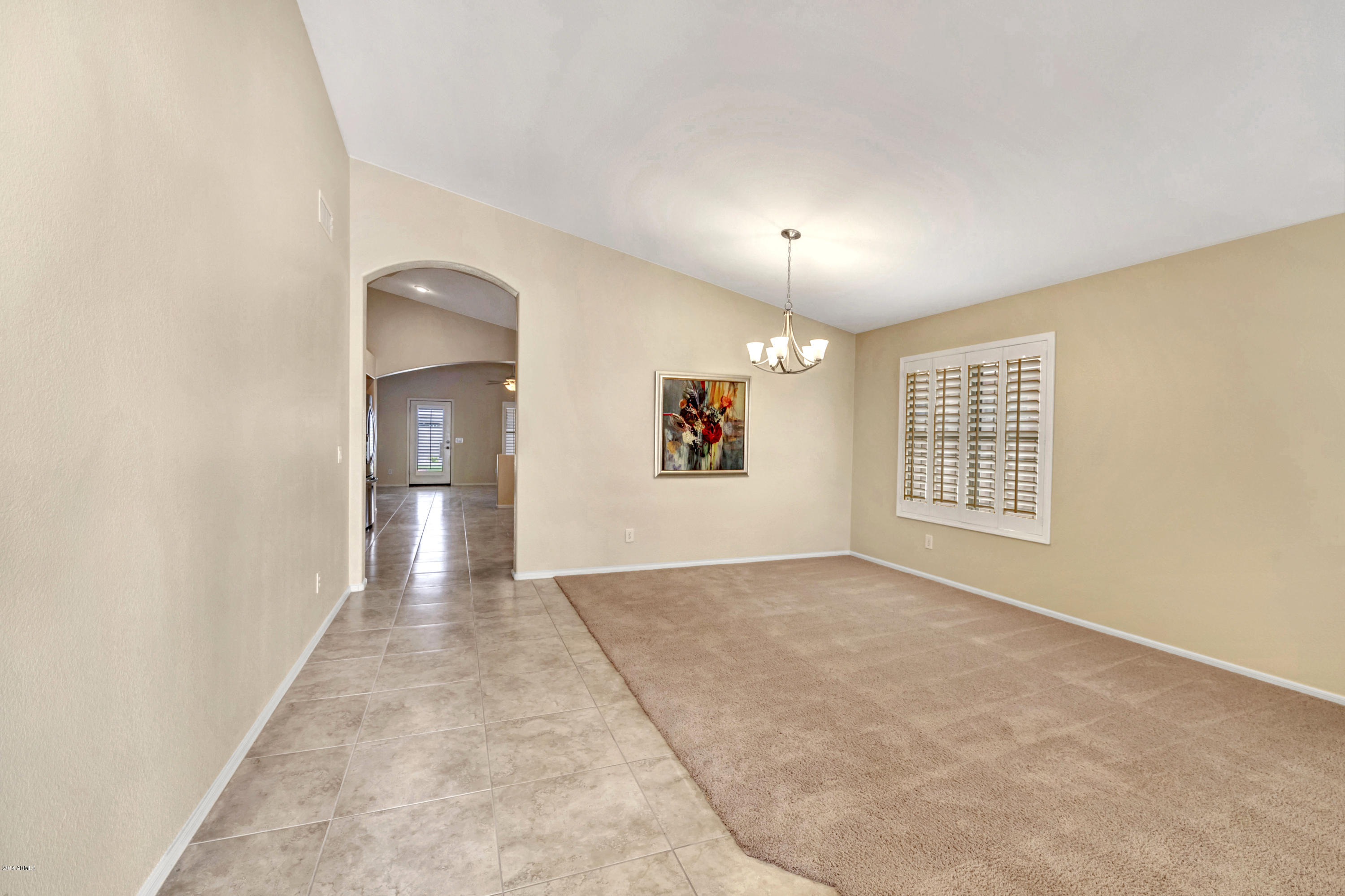 2082 East Smoke Tree Road Gilbert, AZ 85296 - Photo 4 of 34 Welcoming, Spacious Family Rm/Dining Rm