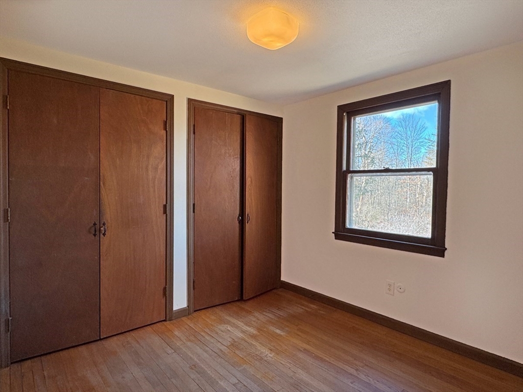 185 Middle Street Amherst, MA 01002 - Photo 14 of 42 Gallery Image 14