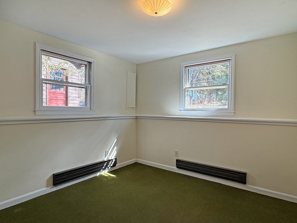 185 Middle Street Amherst, MA 01002 - Photo 24 of 42 Gallery Image 24