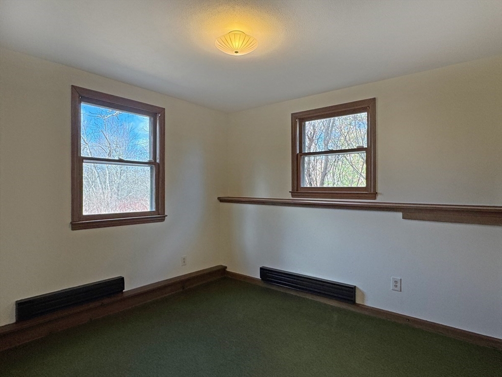 185 Middle Street Amherst, MA 01002 - Photo 28 of 42 Gallery Image 28