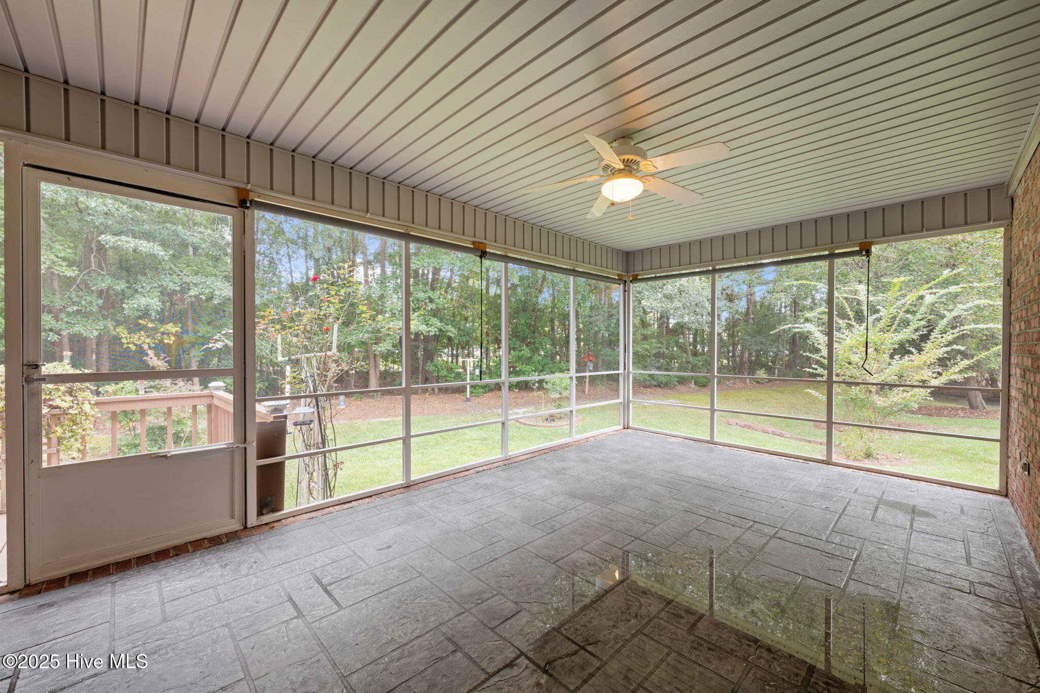 122 Innisbrook Court New Bern, NC 28562 - Photo 28 of 47 Access from Living Rm and Primary BR