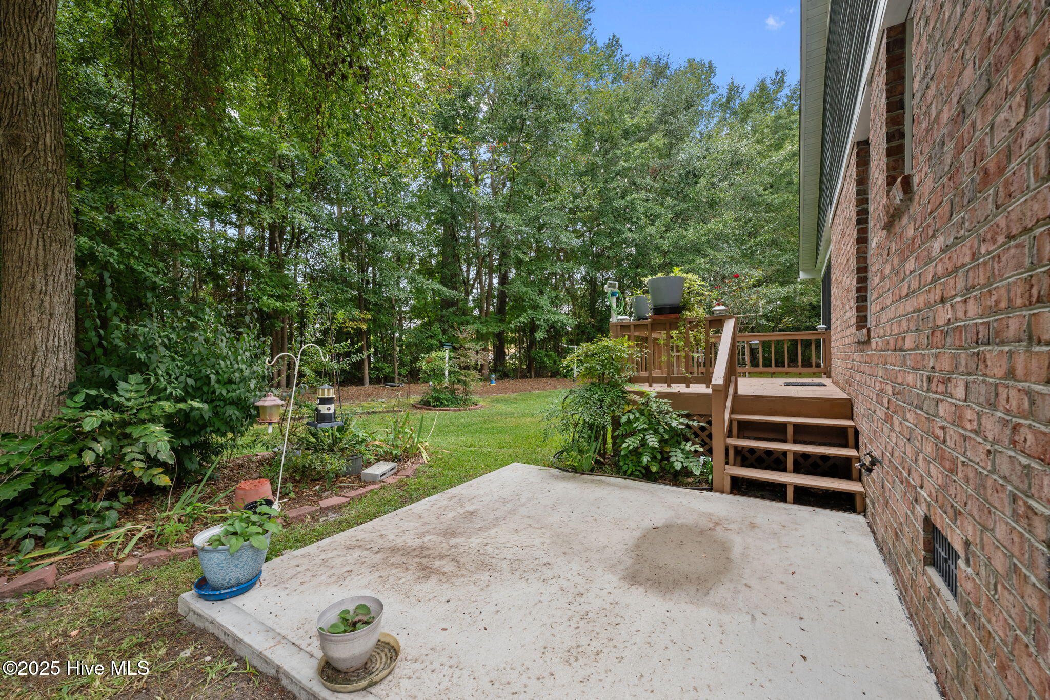 122 Innisbrook Court New Bern, NC 28562 - Photo 35 of 47 Patio