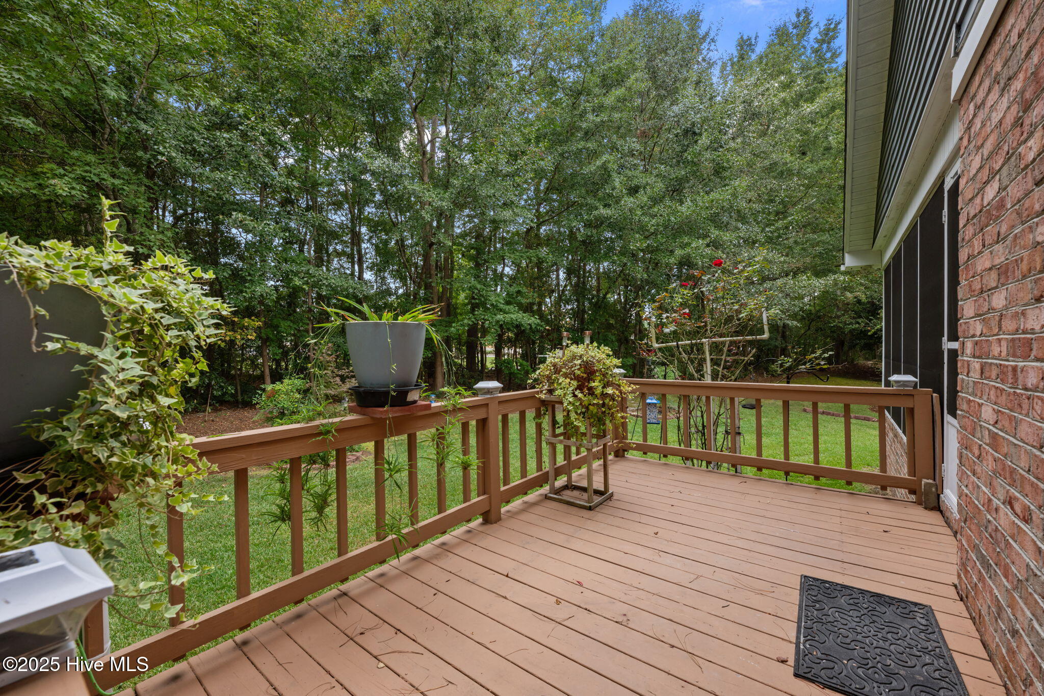 122 Innisbrook Court New Bern, NC 28562 - Photo 36 of 47 Deck