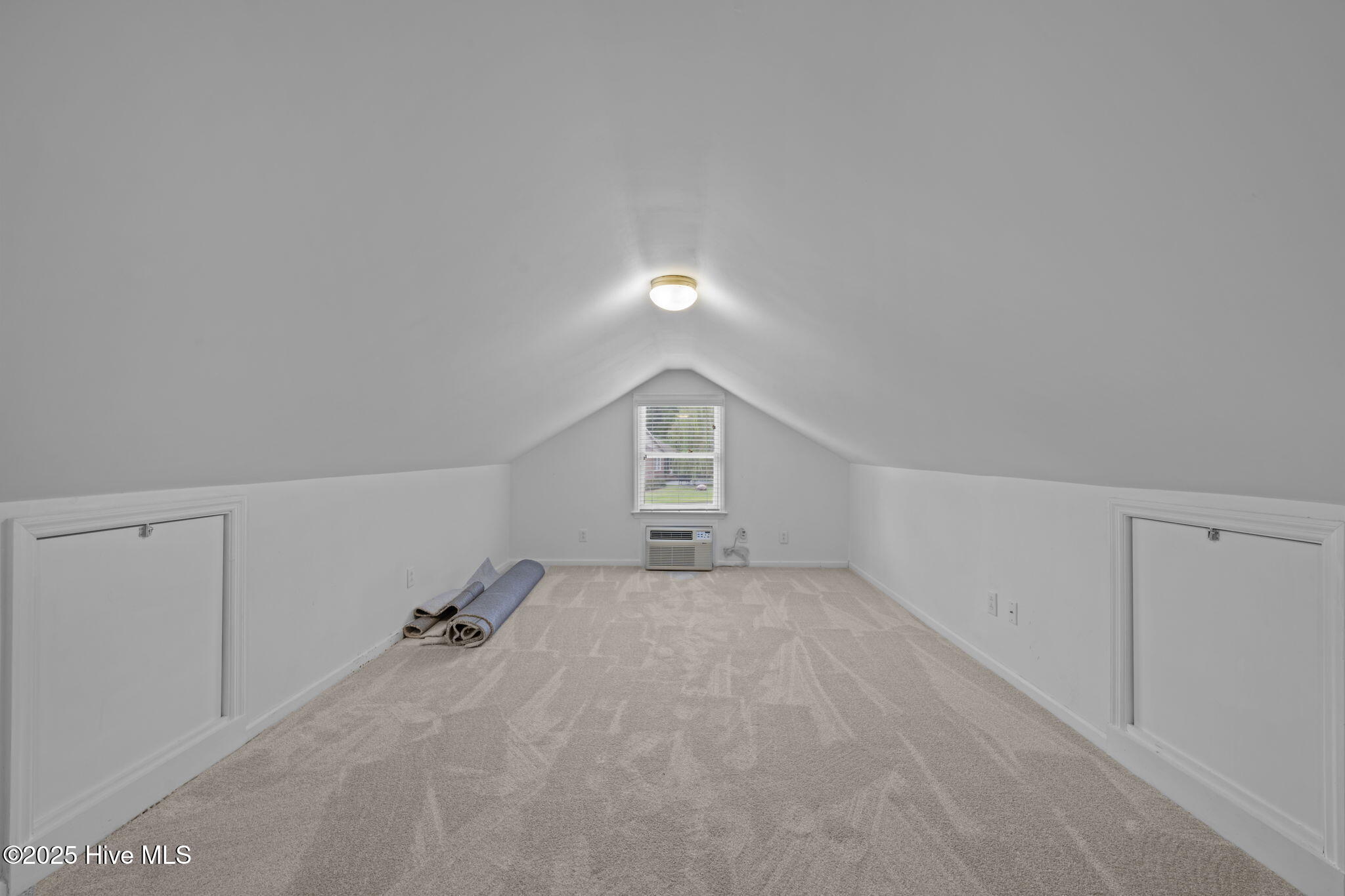 122 Innisbrook Court New Bern, NC 28562 - Photo 10 of 47 Additional 225 Sq Ft, New Carpet