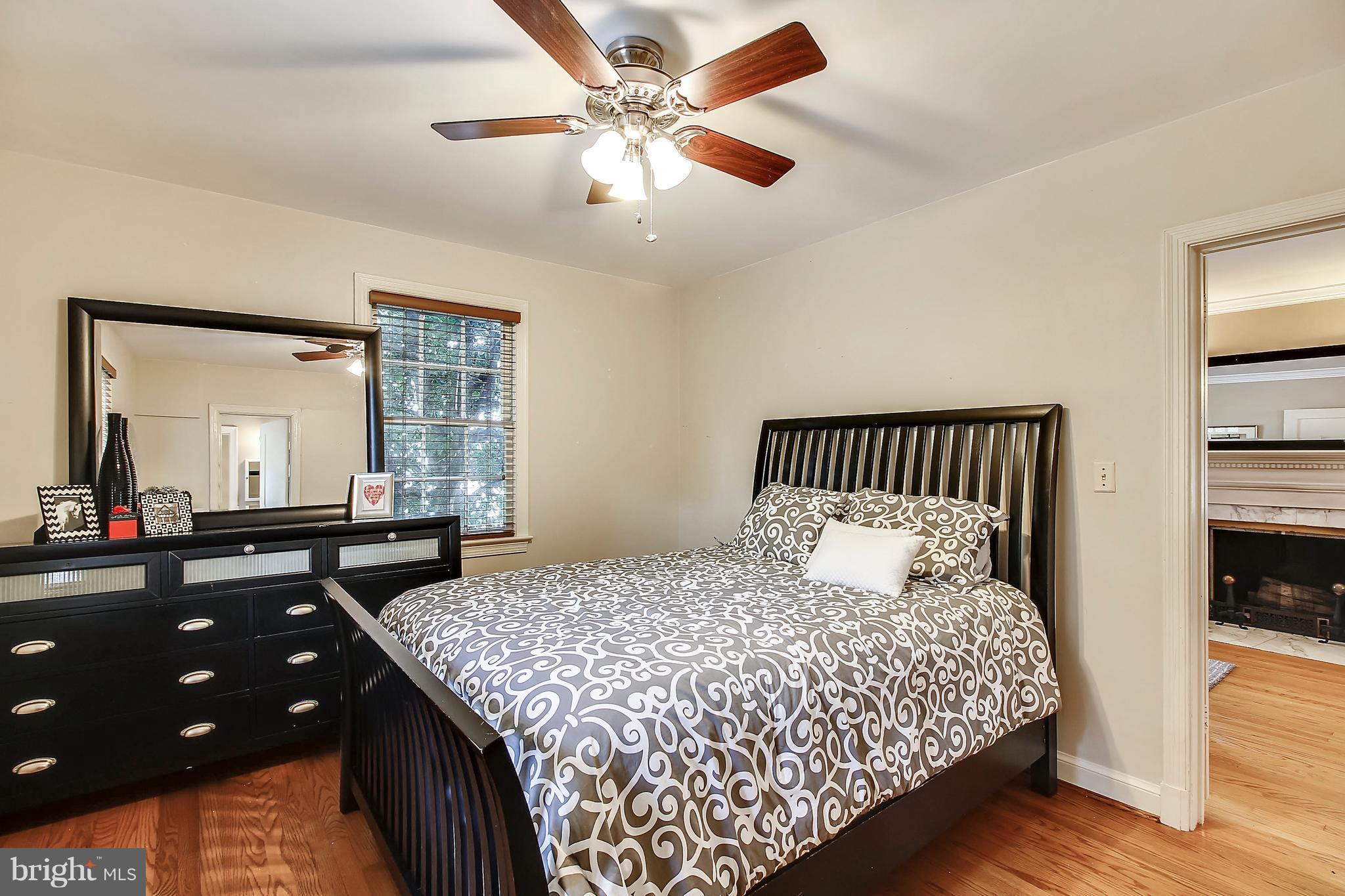 9506 Evergreen Street Silver Spring, MD 20901 - Photo 15 of 30 Bedroom (Master)