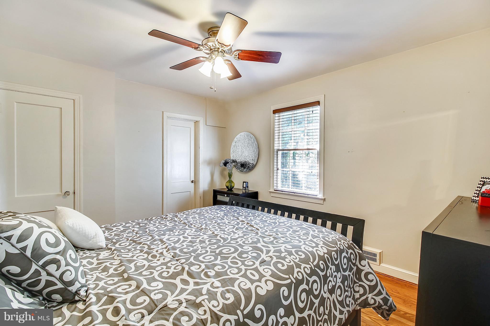 9506 Evergreen Street Silver Spring, MD 20901 - Photo 16 of 30 Bedroom (Master)