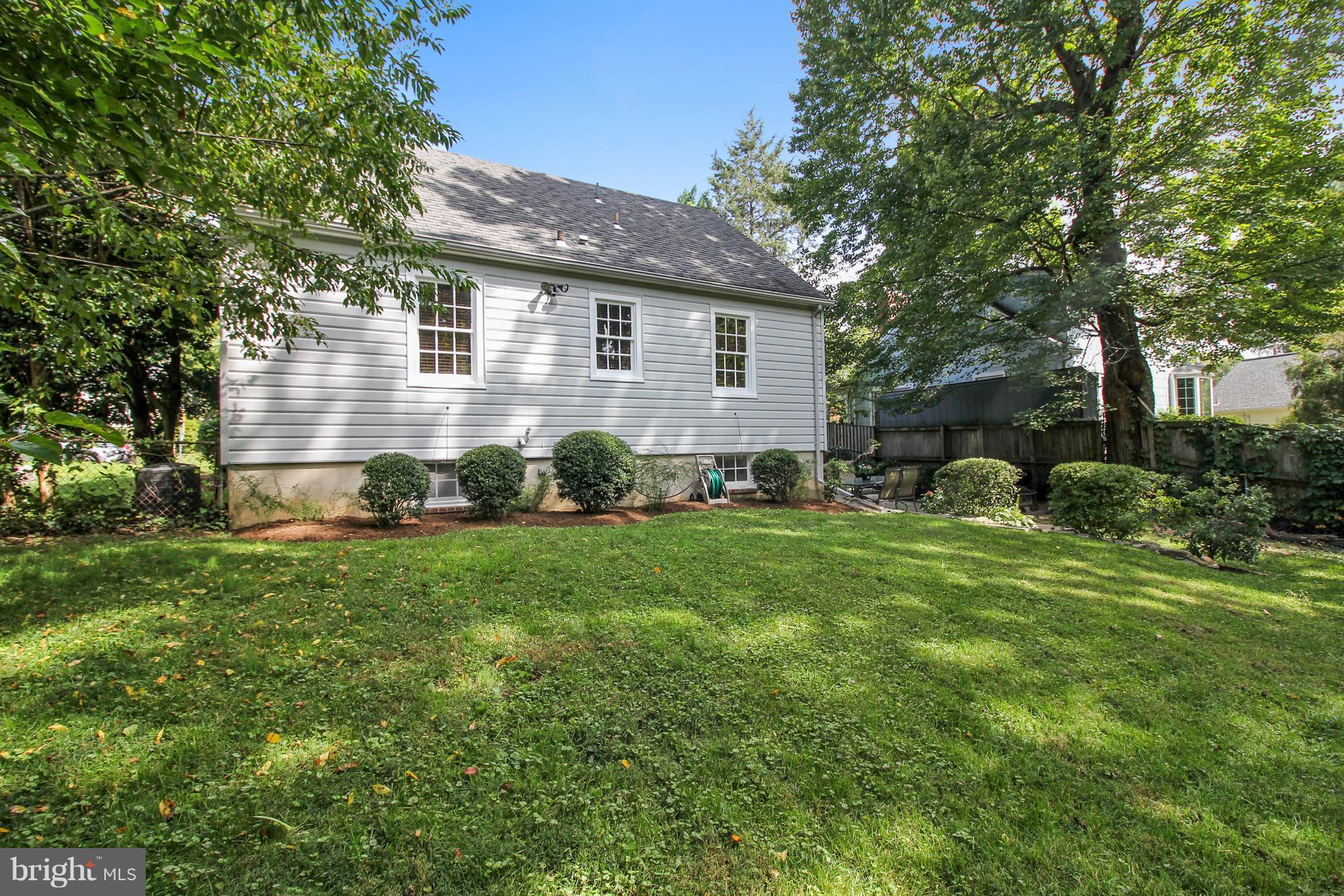 9506 Evergreen Street Silver Spring, MD 20901 - Photo 26 of 30 Exterior (Rear)