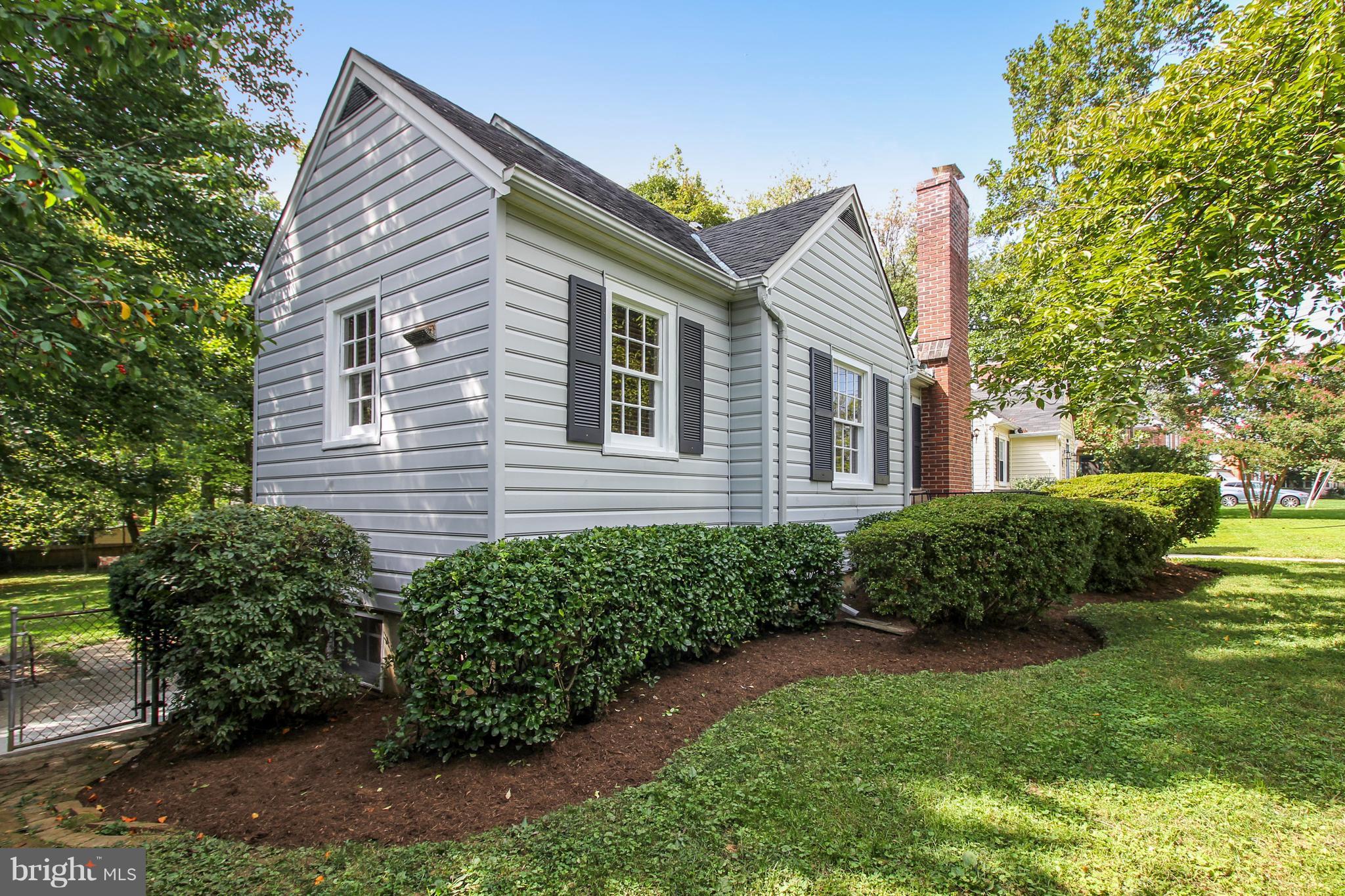 9506 Evergreen Street Silver Spring, MD 20901 - Photo 29 of 30 Exterior (Front)