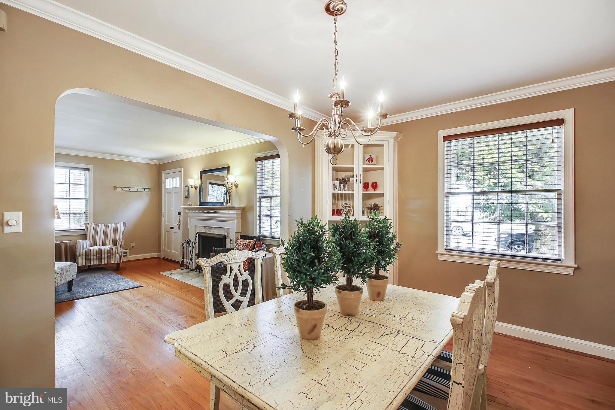 9506 Evergreen Street Silver Spring, MD 20901 - Photo 8 of 30 Dining Room