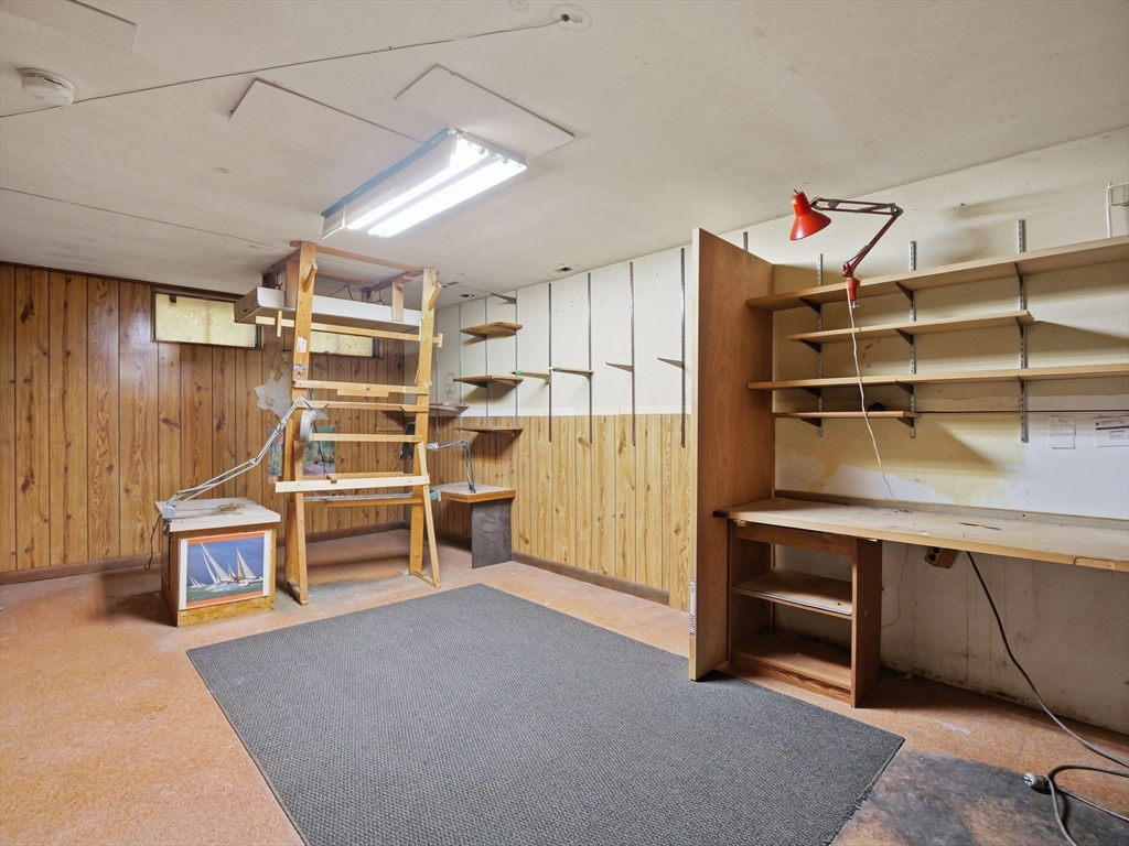 100 Roper Street, Unit D Lowell, MA 01852 - Photo 27 of 38