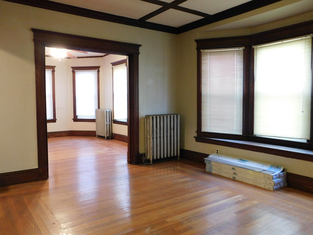 21 Trafton Road Springfield, MA 01108 - Photo 4 of 23 Gallery Image 4