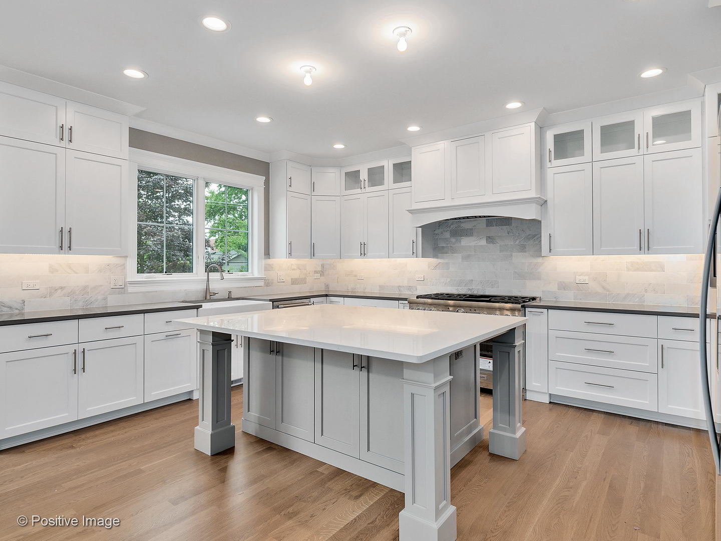 4524 Sterling Road Downers Grove, IL 60515 - Photo 11 of 27