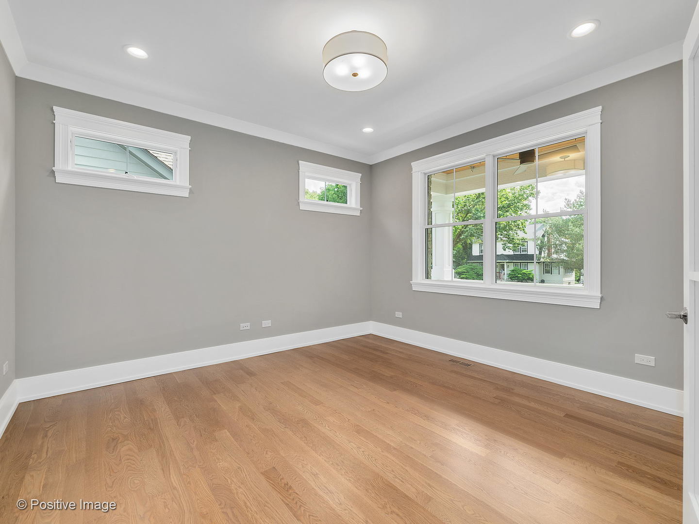 4524 Sterling Road Downers Grove, IL 60515 - Photo 13 of 27