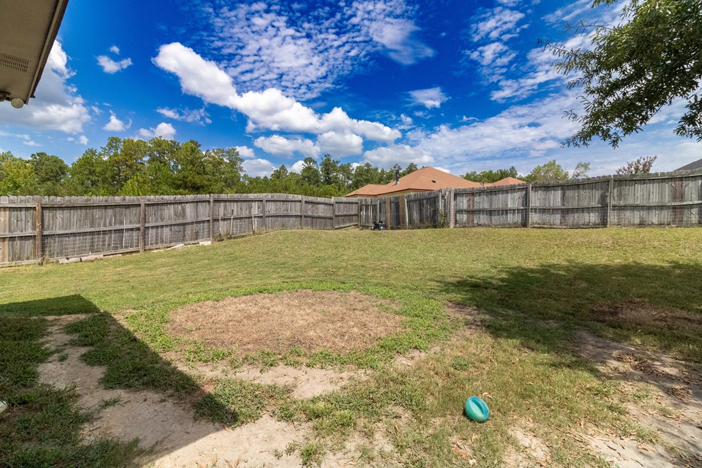 3381 Flintlock Drive Columbus, GA 31907 - Photo 34 of 39 a view of a basket ball ground