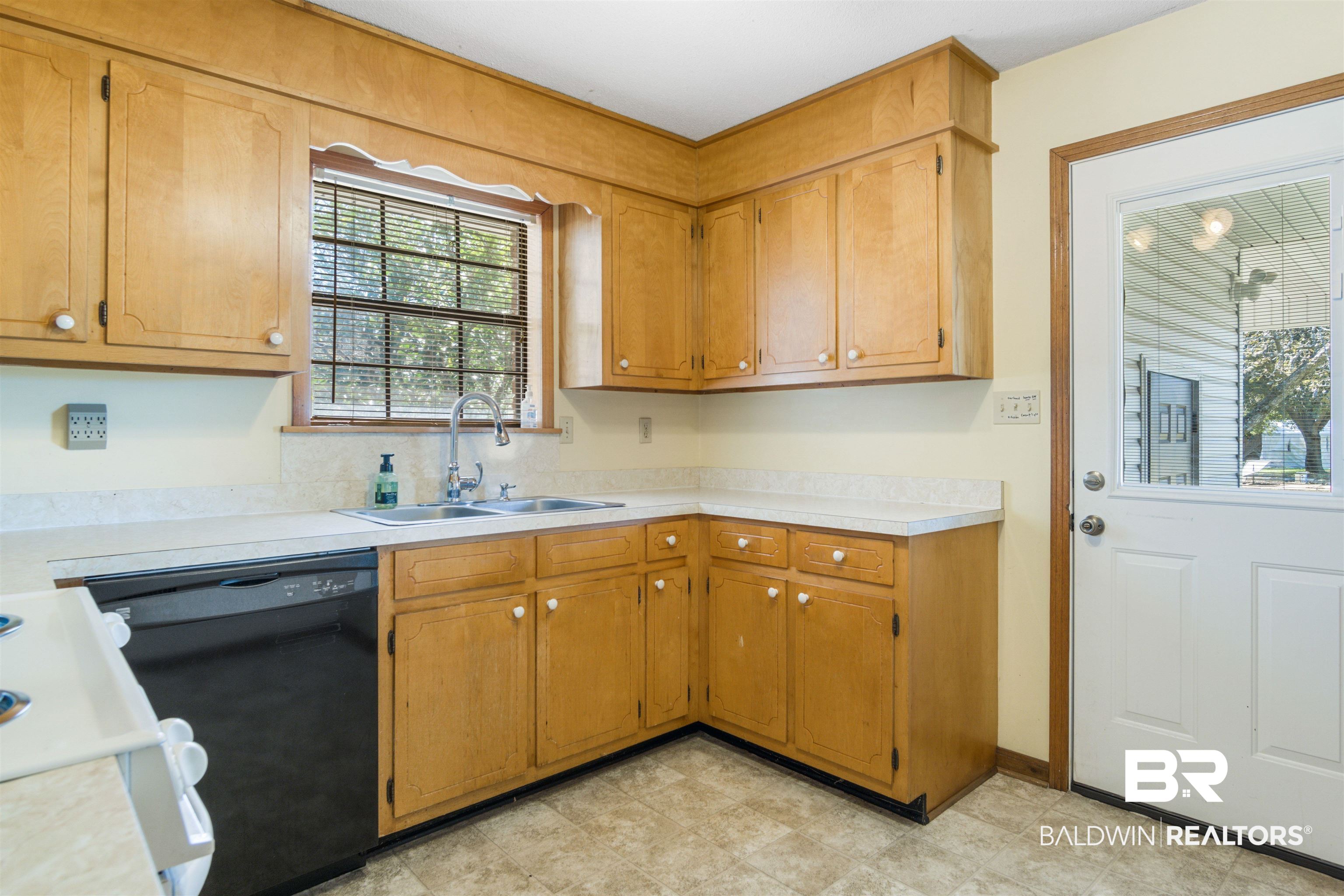 16080 Mcdowell Road Bay Minette, AL 36507 - Photo 10 of 33 Gallery Image 10