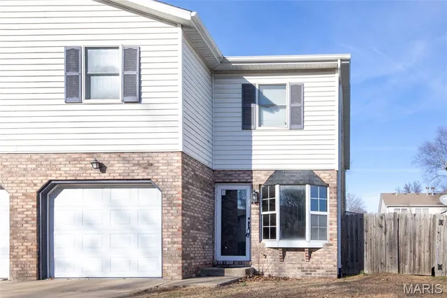 $140,000 | 47 Clinton Hill Drive, Belleville, IL 62226