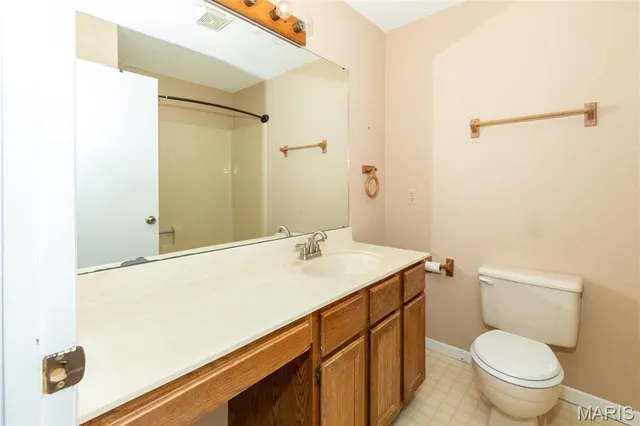 $140,000 | 47 Clinton Hill Drive, Belleville, IL 62226