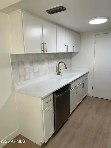 $1,675 | 8037 East Glenrosa Avenue, Scottsdale, AZ 85251