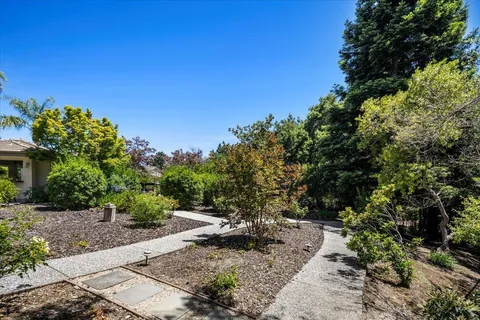 $10,949,888 | 20040 Spaich Court, Saratoga, CA 95070