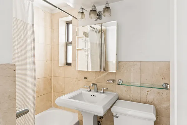 209-211 East 25th Street, Unit 4E | Kips Bay