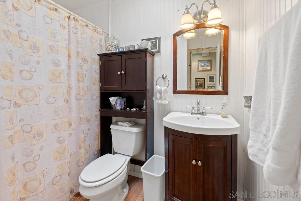 10015 Via Rita Santee, CA 92071 - Photo 14 of 25 Gallery Image 14