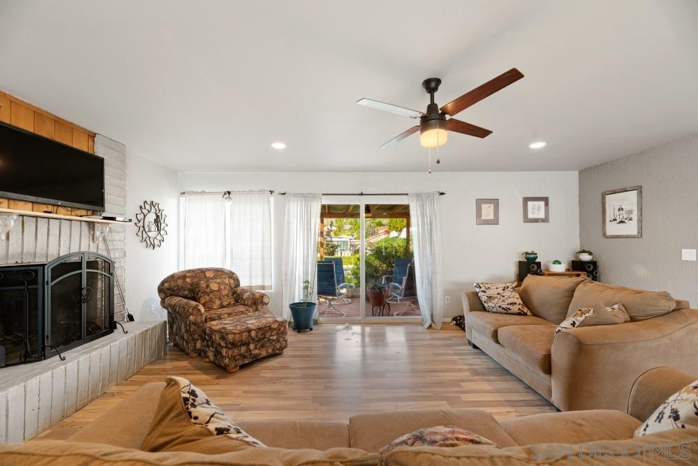10015 Via Rita Santee, CA 92071 - Photo 3 of 25 Gallery Image 3