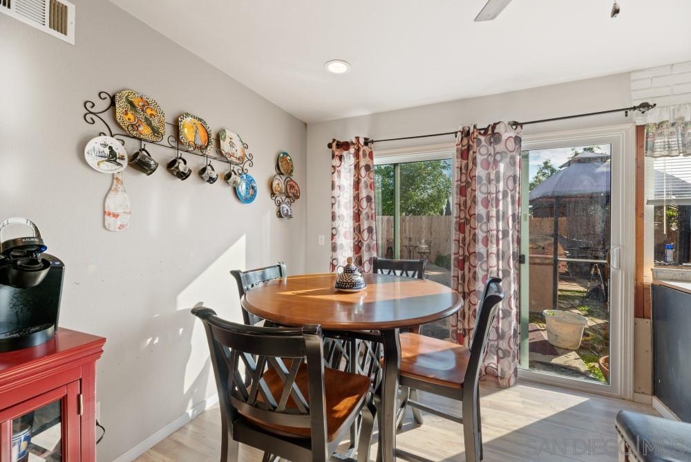 10015 Via Rita Santee, CA 92071 - Photo 9 of 25 Gallery Image 9