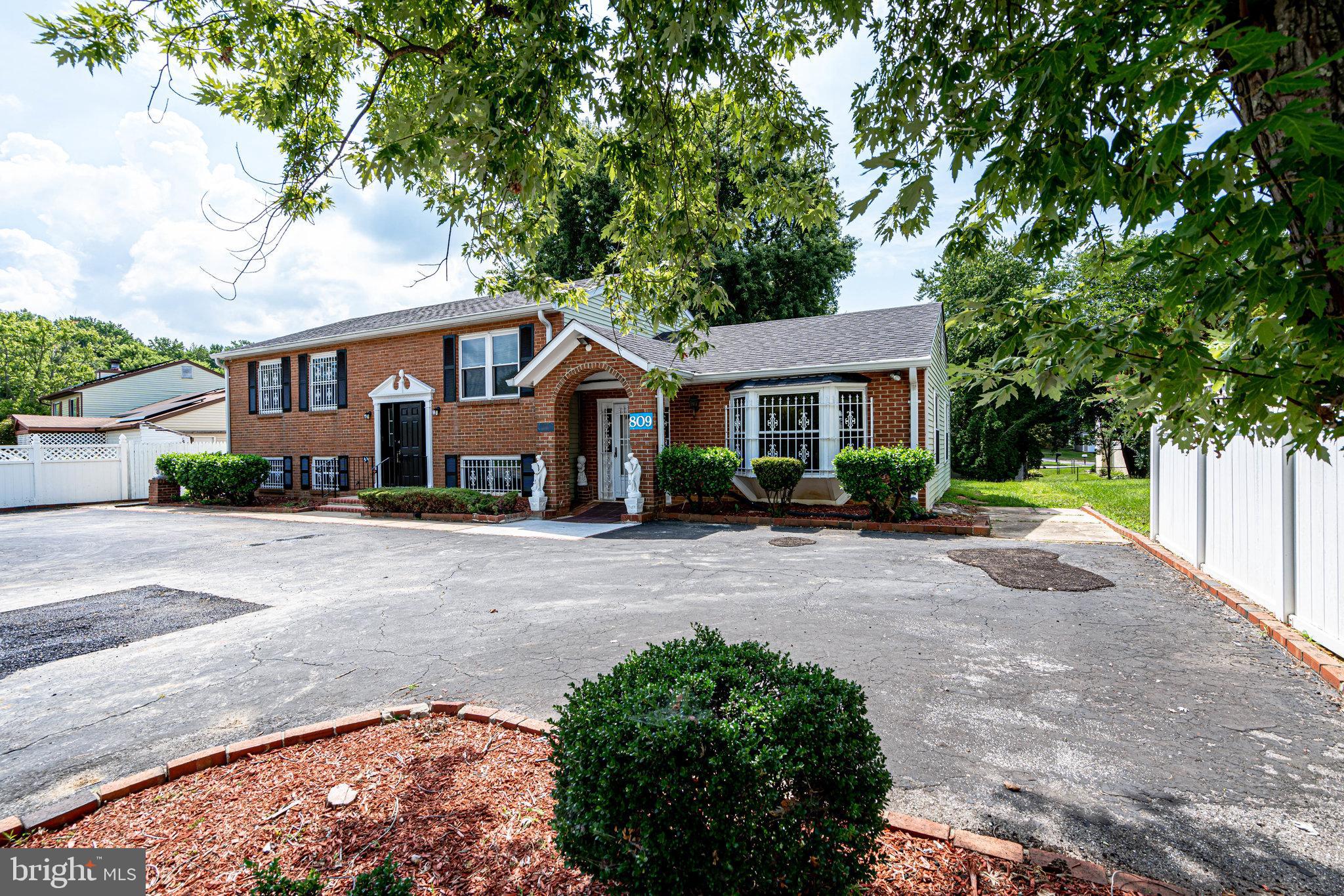809 Swan Creek Road East Fort Washington, MD 20744 - Photo 2 of 64 Lots of parking spaces