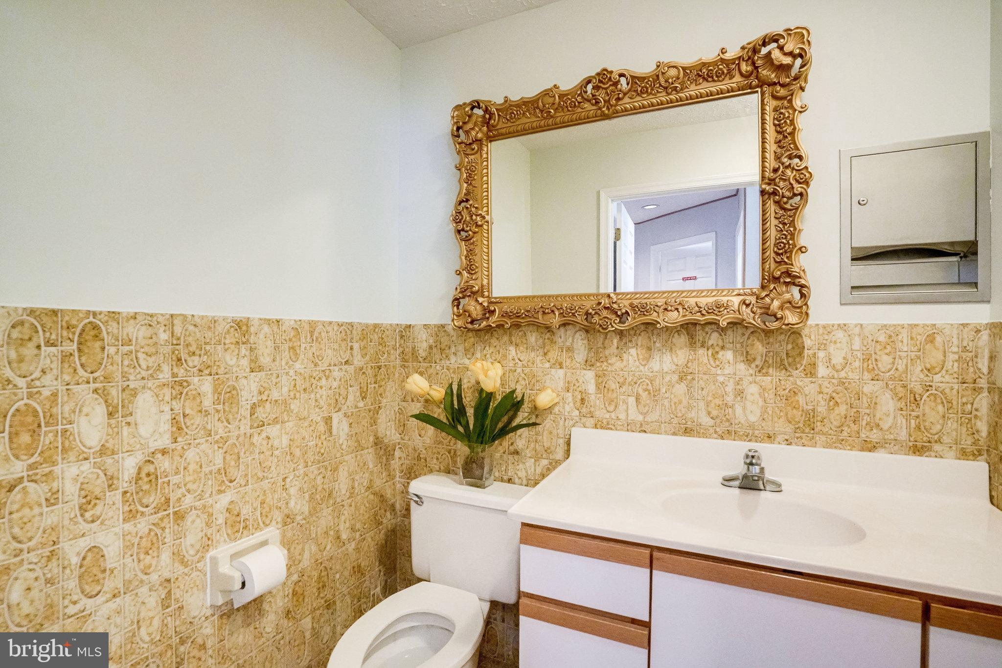 809 Swan Creek Road East Fort Washington, MD 20744 - Photo 33 of 64 Powder room