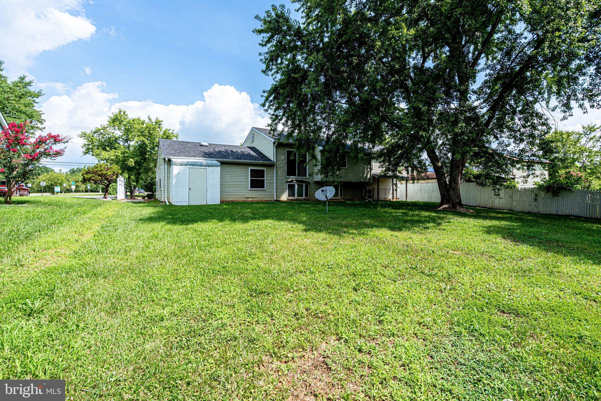 809 Swan Creek Road East Fort Washington, MD 20744 - Photo 60 of 64 Large flat backyard