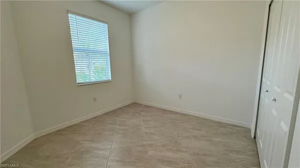 $2,300 | 2066 Tamarron Lane, Naples, FL 34120
