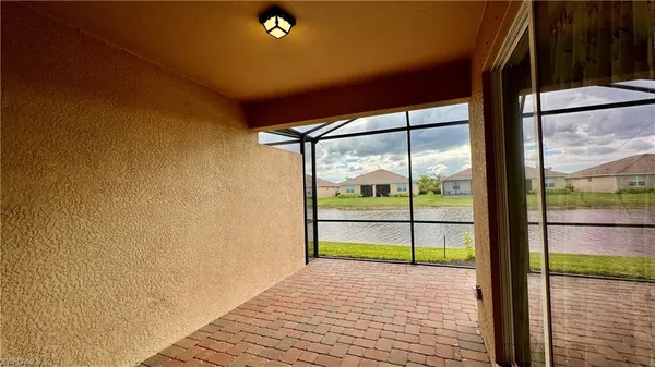 $2,300 | 2066 Tamarron Lane, Naples, FL 34120