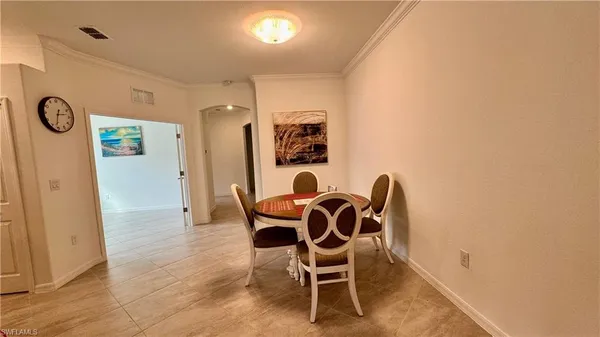 $2,300 | 2066 Tamarron Lane, Naples, FL 34120