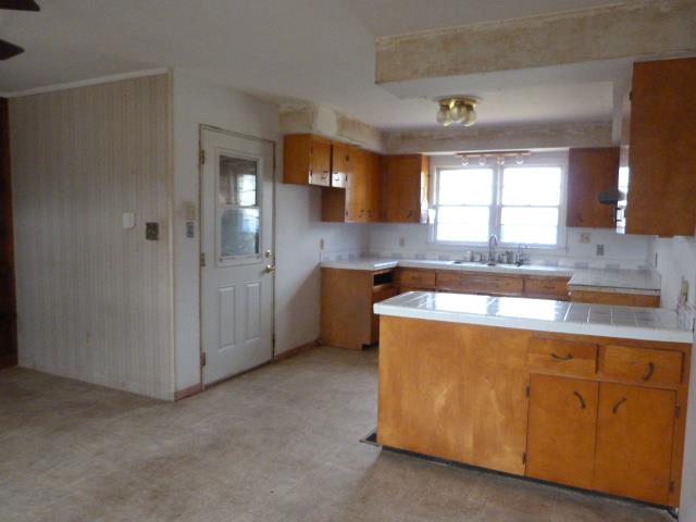 1100 East End Road Manchester, TN 37355 - Photo 5 of 13 Gallery Image 5