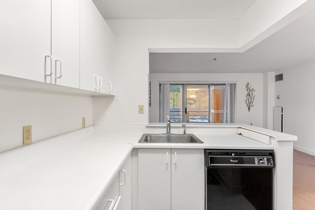 273 Cambridge Road, Unit 207 Woburn, MA 01801 - Photo 7 of 15 Gallery Image 7
