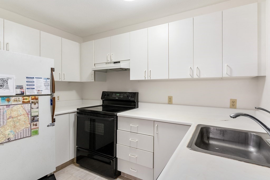 273 Cambridge Road, Unit 207 Woburn, MA 01801 - Photo 8 of 15 Gallery Image 8