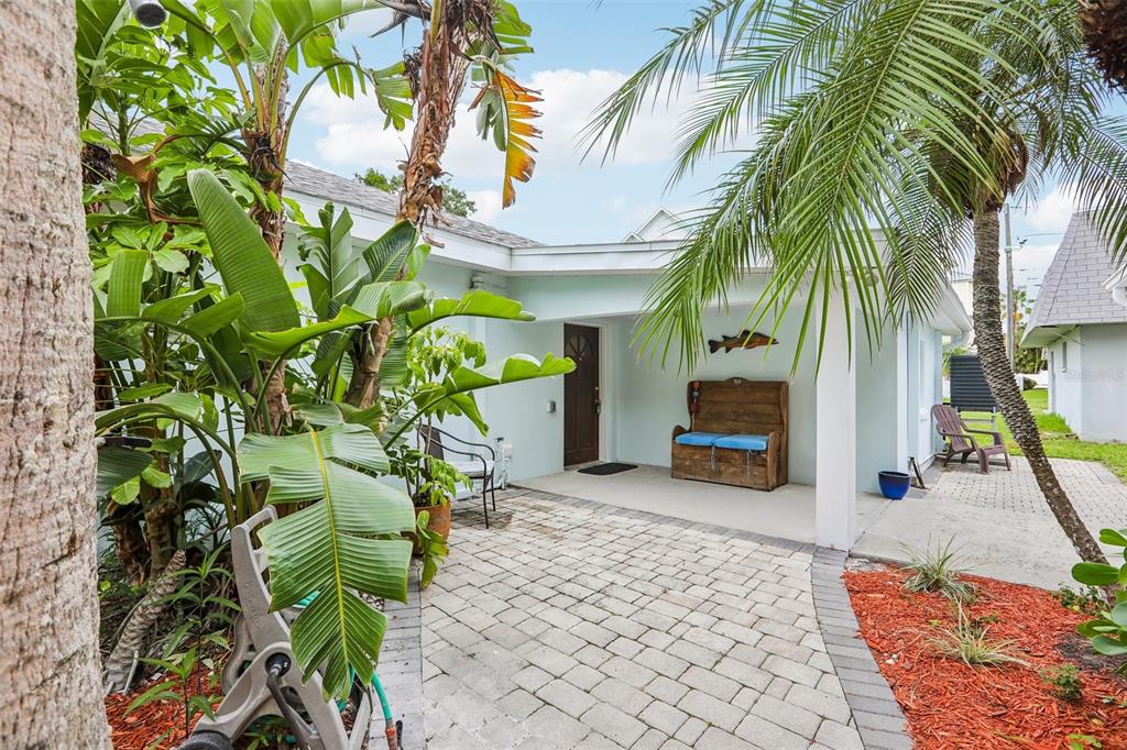 610 Indiana Avenue Crystal Beach, FL 34683 - Photo 8 of 53