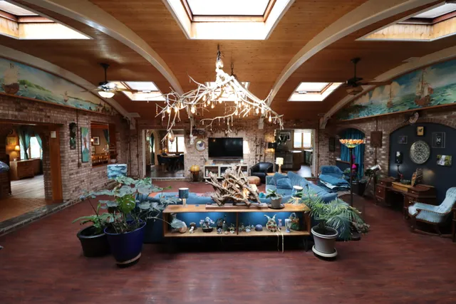 $1,249,999 | 10792 North 600 East, Demotte, IN 46310