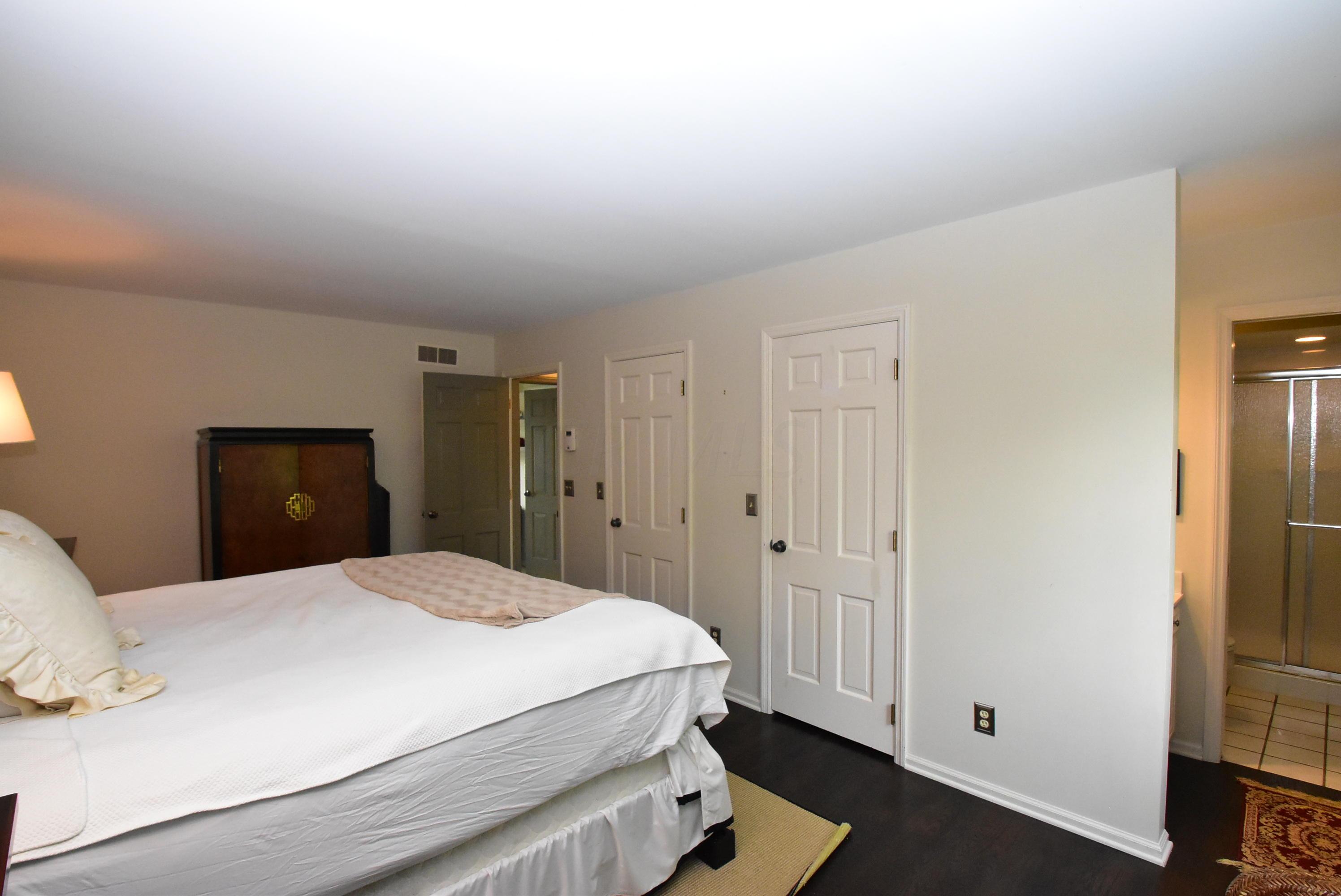 4269 Randmore Road Columbus, OH 43220 - Photo 23 of 30