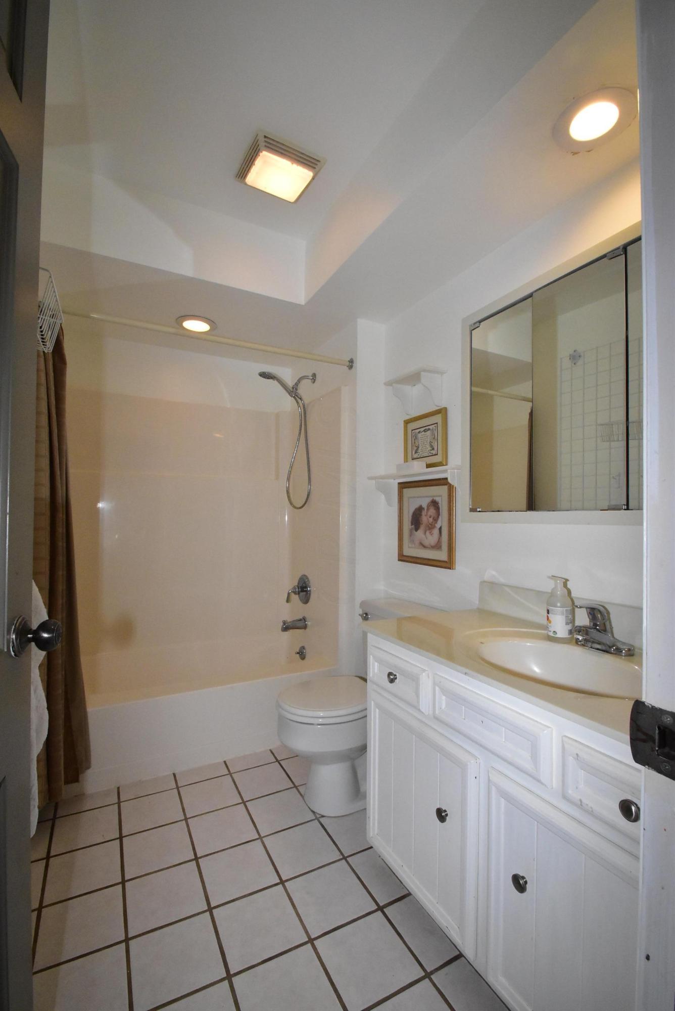 4269 Randmore Road Columbus, OH 43220 - Photo 27 of 30