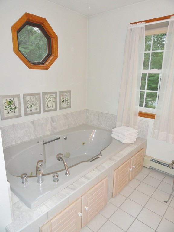 26 East County Road Rutland, MA 01543 - Photo 15 of 21