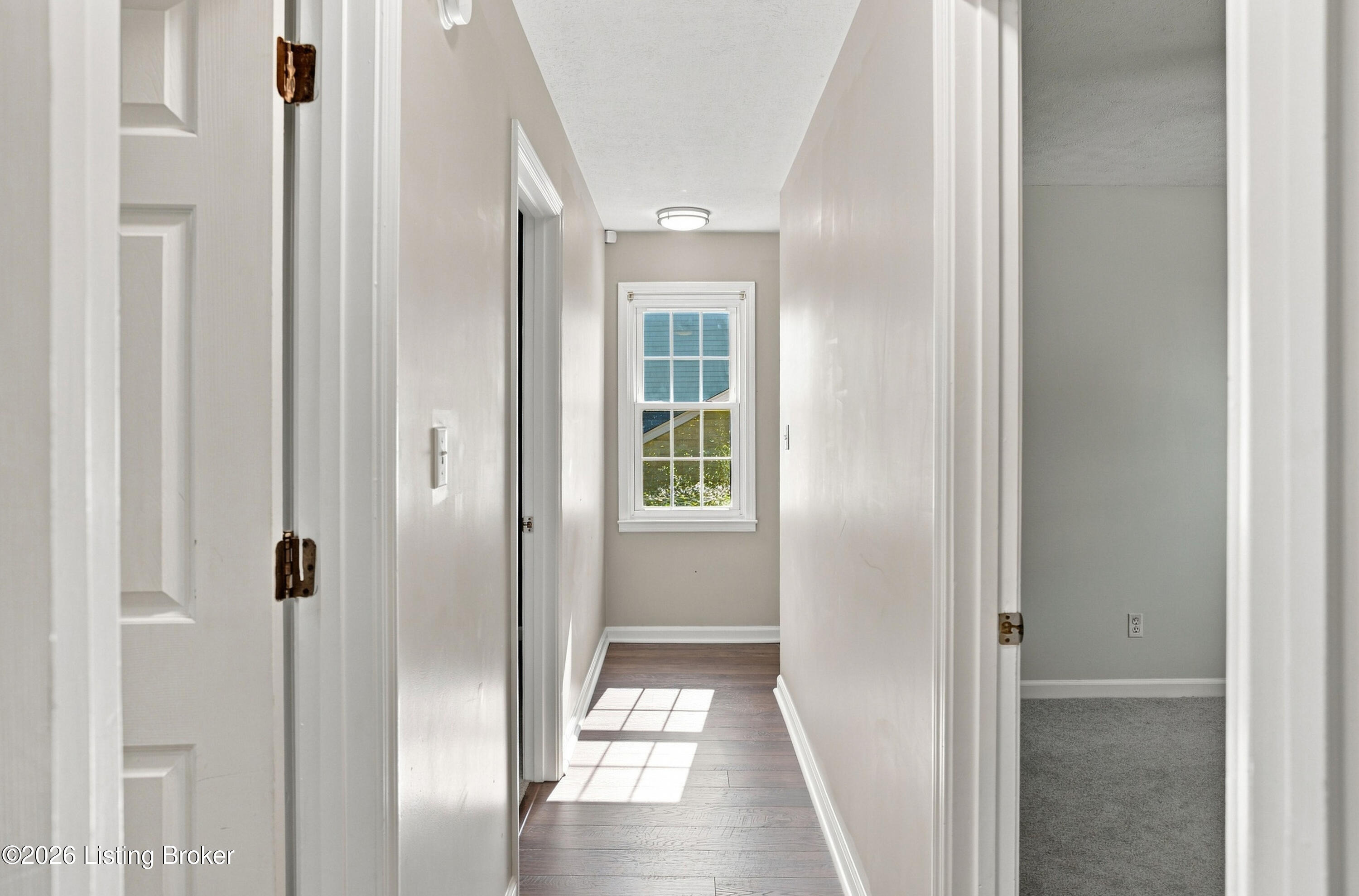 220 Rolling Ridge Way Simpsonville, KY 40067 - Photo 31 of 48 Upstairs Hallway