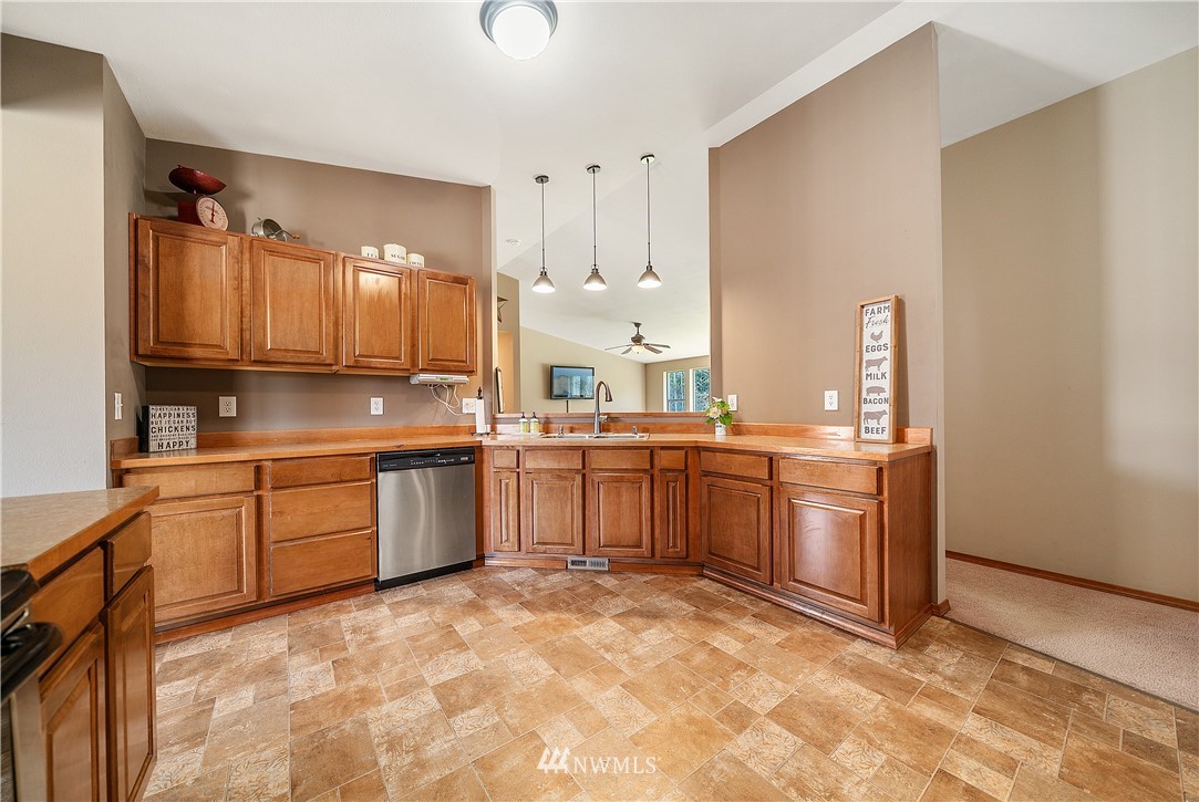 605 Penning Road, Unit B Chehalis, WA 98532 - Photo 7 of 36